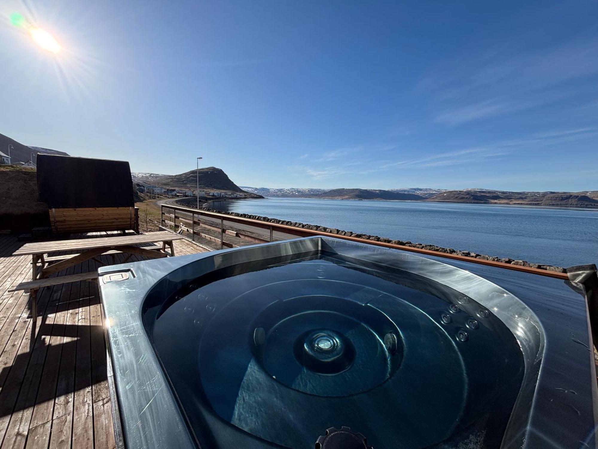 Hotel West Patreksfjordur Exterior foto